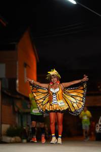 BIB: 5023
                            <button type="button" onclick="openModal(21742725)" class="btn btn-primary btn-sm float-right btn-popup" data-toggle="modal" data-target=".modal-high-quality">
                        <i class="fas fa-shopping-cart"></i> Add to Cart
                    </button>
                                            <button type="button" onclick="isThisMe(21742725, true)" class="btn btn-success btn-sm float-right btn-popup btn-isme hidden" data-toggle="tooltip" data-placement="bottom" title="นี่คือรูปของคุณใช่ไหม คลิกที่นี่เพื่อเอาเข้าอัลบั้ม">
                        <i class="fas fa-plus"></i> Add to album
                    </button>
                    <button type="button" onclick="isThisMe(21742725, false)" class="btn btn-warning btn-sm float-right btn-popup btn-isnotme hidden">
                        <i class="fas fa-ban"></i> Remove from album
                    </button>